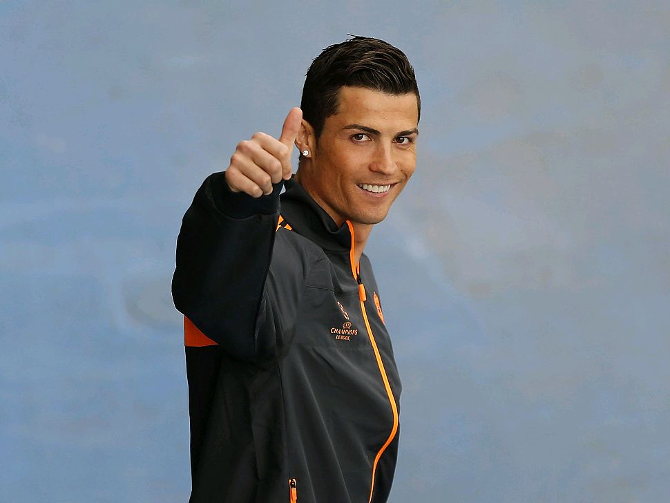 堕落之主2暗黑女巫盔甲 性感美腿充满力量感