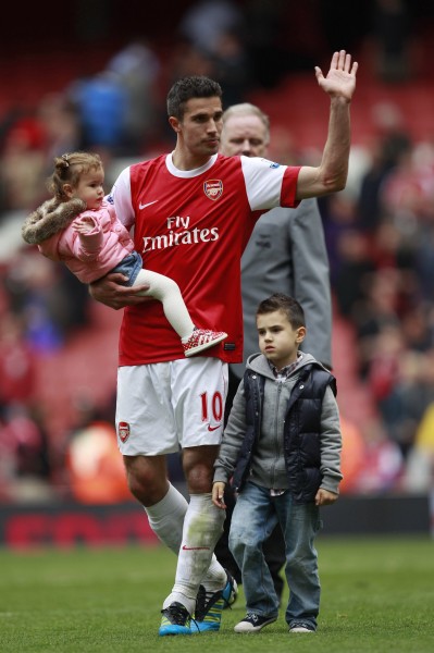 湖人遭遇三连败，媒体专家点评东契奇与詹姆斯表现