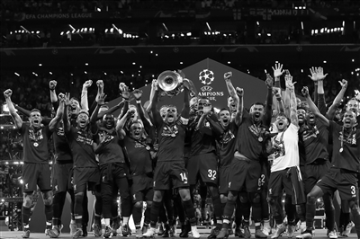 《逃离鸭科夫》闪耀TGA2025：沙漠新图官宣，冬日更新来袭，限时特惠开启