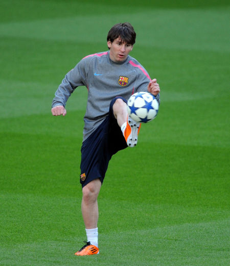 图片报：多特认为小贝林厄姆体型相对偏壮