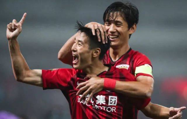 德天空：目前加拉塔萨雷与马蒂斯-特尔的转会传闻不属实