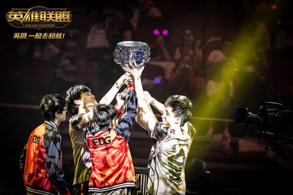 FaZe 晋级 PGL Cluj-Napoca 2025 的季后赛